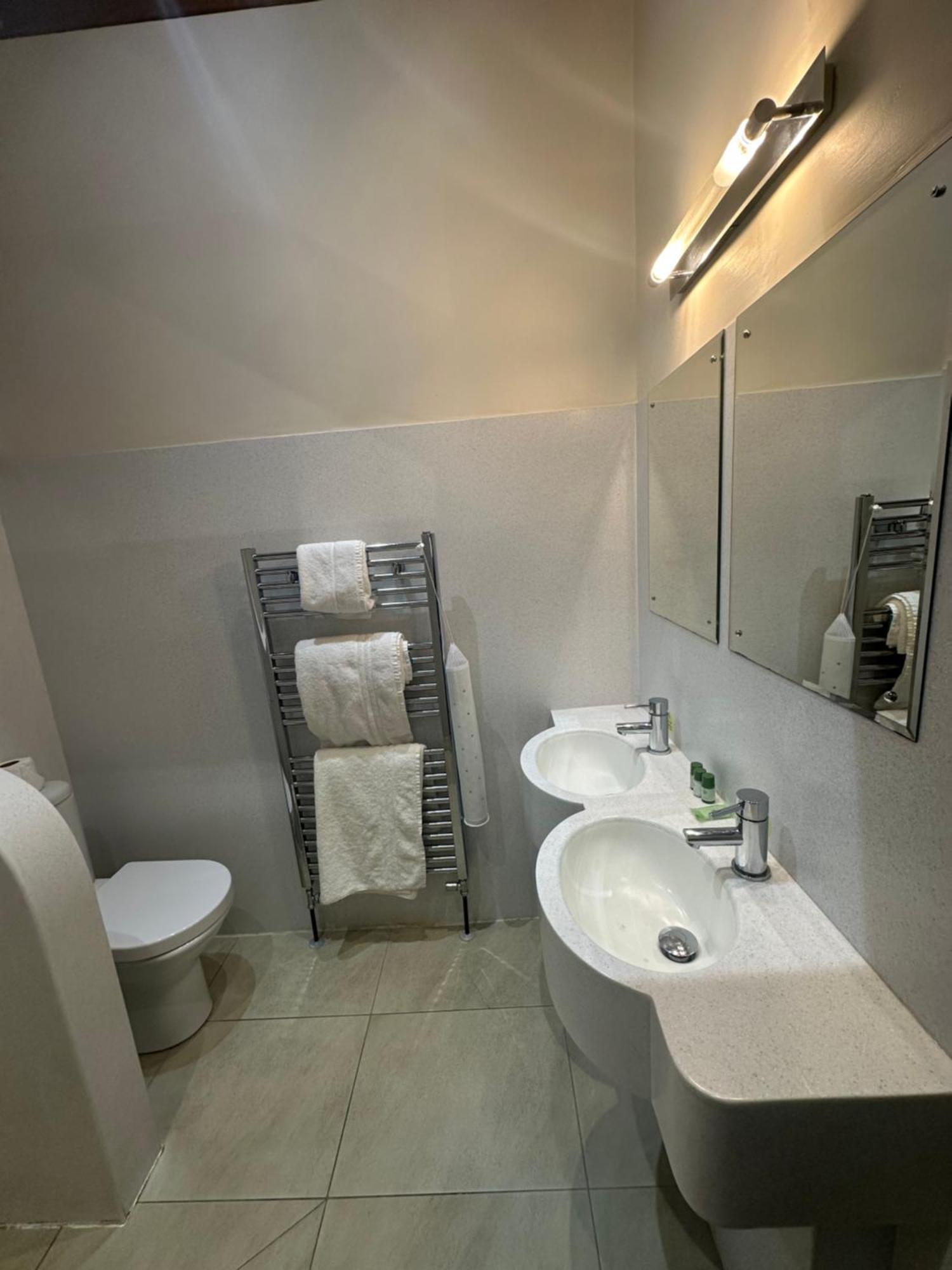 Kings Croft Hotel Pontefract Kültér fotó